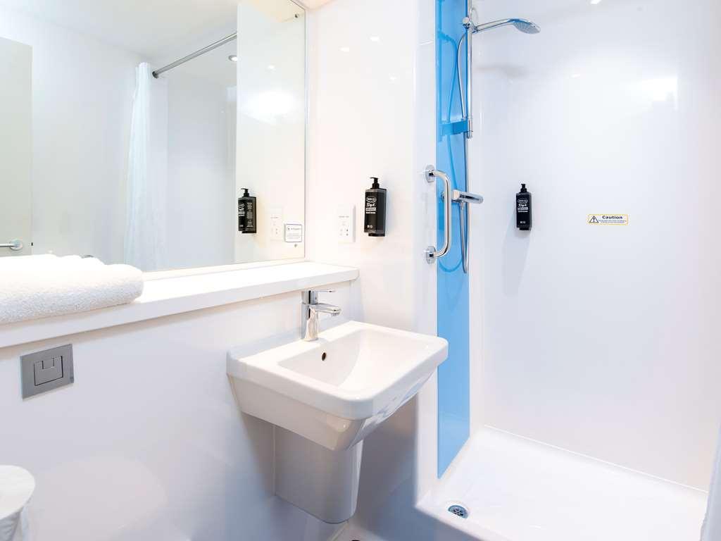 Ibis Budget West Thurrock Grays Bagian luar foto